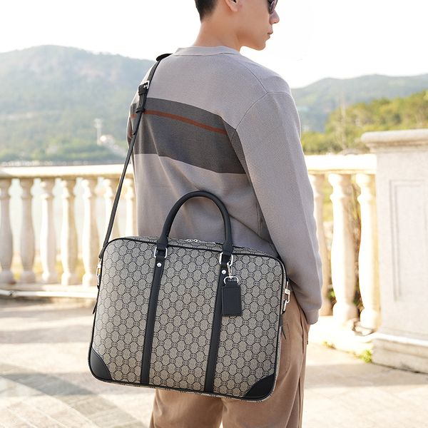 luxurys designers bags briefcase men business fashion package sale lapcomputer bag leather crossbody messenger bag high capacity shoulder h
luxurys designers bags briefcase men business fashion package sale lapcomputer bag leather crossbody messenger bag high capacity shoulder h