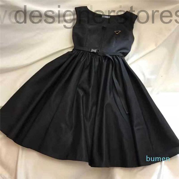 basic & casual dresses designer women dress shirt for spring summer outwear style with budge letter lady slim belt skirt button zipper bust, Black;gray
basic & casual dresses designer women dress shirt for spring summer outwear style with budge letter lady slim belt skirt button zipper bust, Black;gray