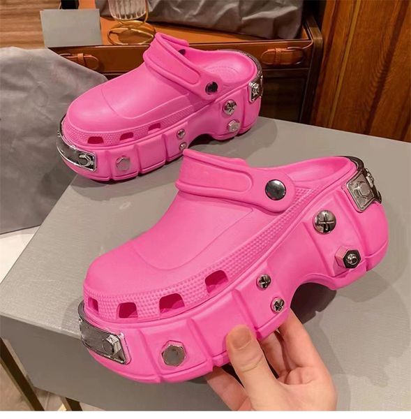designer slippers women men platform croces sandals beach casual sports sandals rubber rivets slides waterproof black slippers mens shoes
designer slippers women men platform croces sandals beach casual sports sandals rubber rivets slides waterproof black slippers mens shoes
