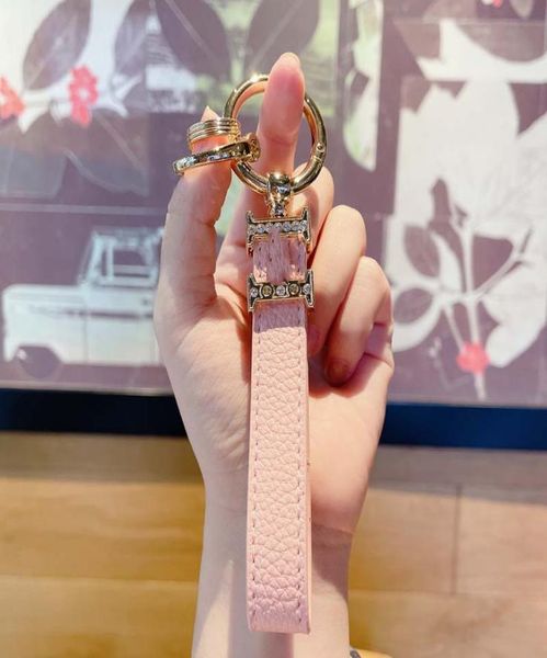 diamondembedded genuine leather car key ring personalized creative package pendant girlfriends keys chain highend fashion small 2551947, Silver
diamondembedded genuine leather car key ring personalized creative package pendant girlfriends keys chain highend fashion small 2551947, Silver