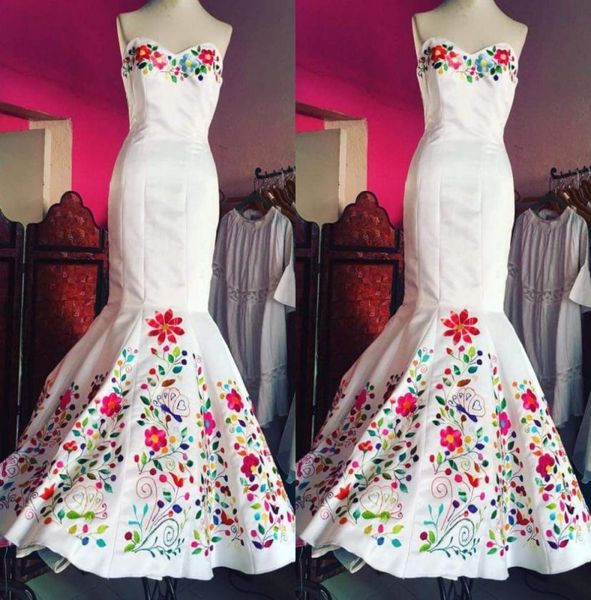 2022 vintage mexican embroidered wedding dress chic white satin sweetheart corset back formal dresses for bride6488131
2022 vintage mexican embroidered wedding dress chic white satin sweetheart corset back formal dresses for bride6488131