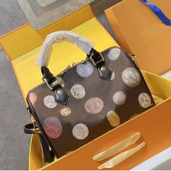 2023 pillow bag women handbag fashion letter lady tote old flower crossbody shoulder bags canvas genuine leather removable strap wallets tra, Black;red
2023 pillow bag women handbag fashion letter lady tote old flower crossbody shoulder bags canvas genuine leather removable strap wallets tra, Black;red