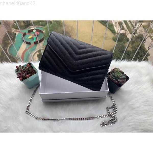 bags fashion genuine leather designer handbag chain messenger bag luxury designer purse crossbody shoulder women lady chains handbags 2023
bags fashion genuine leather designer handbag chain messenger bag luxury designer purse crossbody shoulder women lady chains handbags 2023