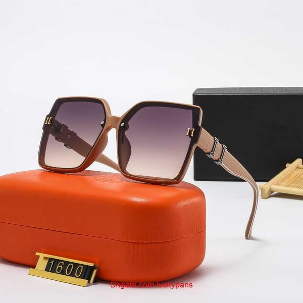 sunglasses designer sunglasses fashion glasses man classic eyeglasses for women outdoor beach sun uv400 protection lenses can with original, White;black
sunglasses designer sunglasses fashion glasses man classic eyeglasses for women outdoor beach sun uv400 protection lenses can with original, White;black