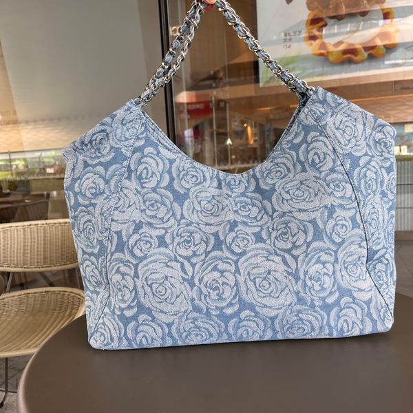 fashion camellia large tote bag women shopping bags camelia design luxury denim handbags chain shoulder bag
fashion camellia large tote bag women shopping bags camelia design luxury denim handbags chain shoulder bag