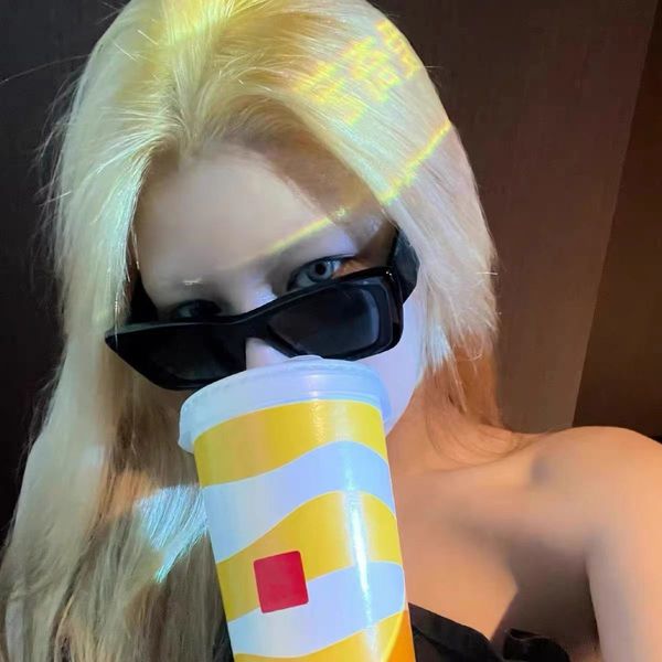 617s sunglasses retro designer sunglass cool fashion sunglasses polarizing women men sun glass goggle squre adumbral 6 color option ey, White;black
617s sunglasses retro designer sunglass cool fashion sunglasses polarizing women men sun glass goggle squre adumbral 6 color option ey, White;black