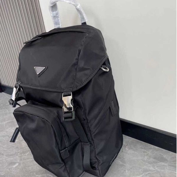 men's new backpack leisure travel bag nylon waterproof portable tote fashion outdoor large capacity sports shoulder bag
men's new backpack leisure travel bag nylon waterproof portable tote fashion outdoor large capacity sports shoulder bag