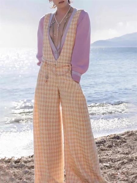 chan 2023 new brand women's trousers tweed jumpsuit women capri cargo pants yoga wide leg trendy casual fashion grade trousers birthday, Black;white
chan 2023 new brand women's trousers tweed jumpsuit women capri cargo pants yoga wide leg trendy casual fashion grade trousers birthday, Black;white