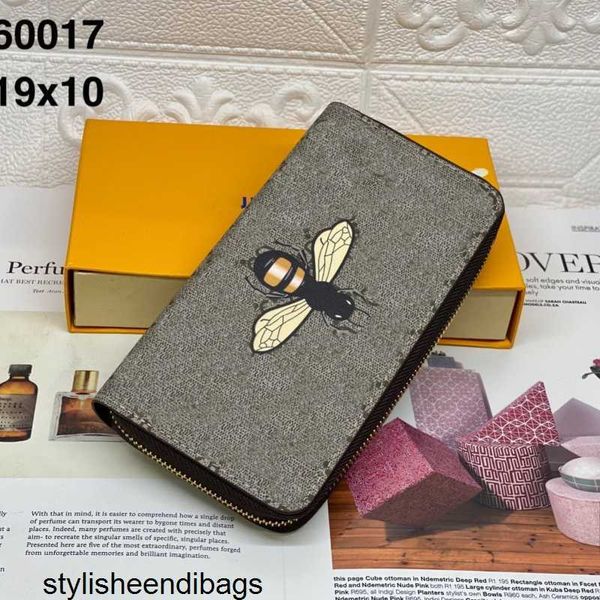 designer wallets fashion flowers zipper luxurys men women leather bags classic letters coin purse original box plaid card holde men women le, Red;black
designer wallets fashion flowers zipper luxurys men women leather bags classic letters coin purse original box plaid card holde men women le, Red;black