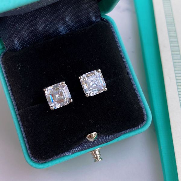 2023 sell stud earrings luxury jewelry 925 sterling silver emerald cut white z cz diamond solitaire gemstones party women wedding handmade e, Golden;silver
2023 sell stud earrings luxury jewelry 925 sterling silver emerald cut white z cz diamond solitaire gemstones party women wedding handmade e, Golden;silver