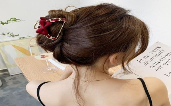 new hyperbole hair claw bowknot chain color clip girl headdress big size makeup styling barrettes for women hair accessories2367543, Slivery;golden
new hyperbole hair claw bowknot chain color clip girl headdress big size makeup styling barrettes for women hair accessories2367543, Slivery;golden