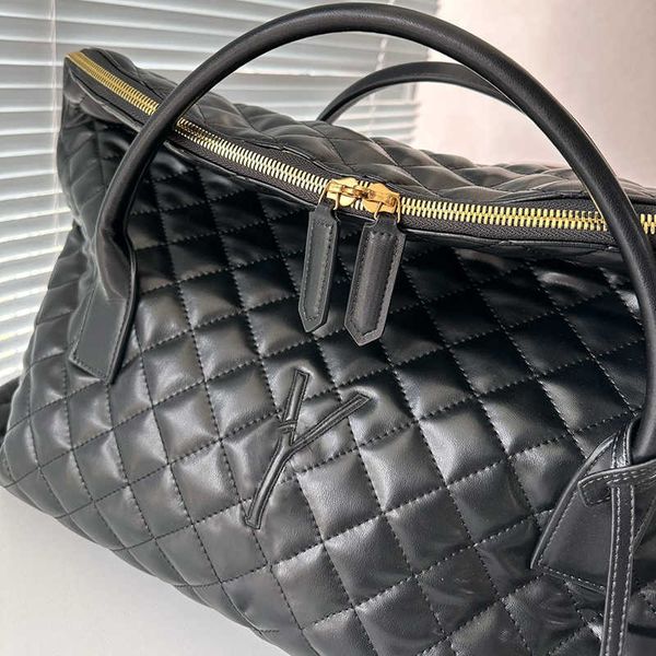 duffle bag designer tote bags for women leather handbags fashion classic travel shoulder bags black purse luxury large totes 230606
duffle bag designer tote bags for women leather handbags fashion classic travel shoulder bags black purse luxury large totes 230606