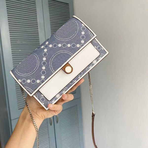 mirror-quality designer bag women' chain bag flower envelope bag canvas leather chain bag single shoulder crossbody organ bag 230524
mirror-quality designer bag women' chain bag flower envelope bag canvas leather chain bag single shoulder crossbody organ bag 230524