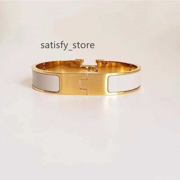 designer light luxury bracelet ladies gold silver rose gold letters openable couple bracelet simple fashion gift, Black
designer light luxury bracelet ladies gold silver rose gold letters openable couple bracelet simple fashion gift, Black