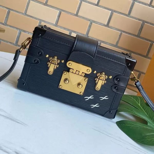 2023 classic mini trunk bag canvas leather women handbag purse old flower crossbody bag petite malle shoulder bag magnetic hasp box bags clu, Black;red
2023 classic mini trunk bag canvas leather women handbag purse old flower crossbody bag petite malle shoulder bag magnetic hasp box bags clu, Black;red