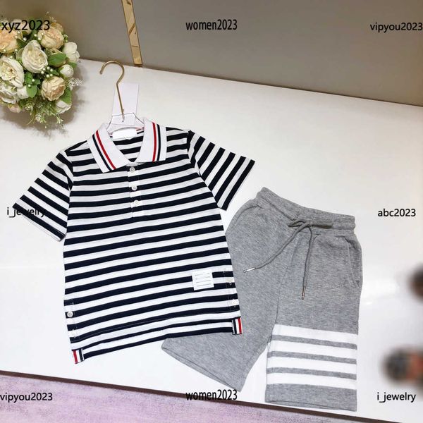 luxury child tracksuits kids tees sets baby outdoor suit size 100-160 cm 2pcs contrast striped polo and lace up shorts, White
luxury child tracksuits kids tees sets baby outdoor suit size 100-160 cm 2pcs contrast striped polo and lace up shorts, White