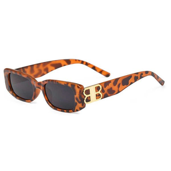 new fashion personality letter small frame women's style spicy street afraid of concave shape trendy cool sun protection sunglasses, White;black
new fashion personality letter small frame women's style spicy street afraid of concave shape trendy cool sun protection sunglasses, White;black