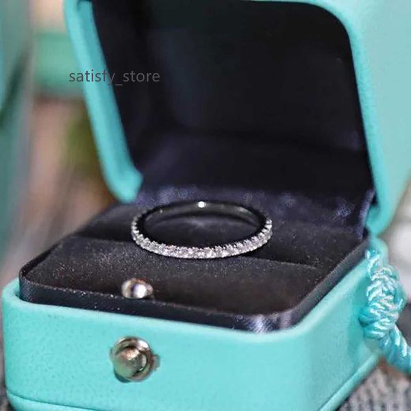 luxurys desingers ins ring simple design sense sterling silver ring ladies classic six-claw diamond rng simple rings birthday gift female ma
luxurys desingers ins ring simple design sense sterling silver ring ladies classic six-claw diamond rng simple rings birthday gift female ma