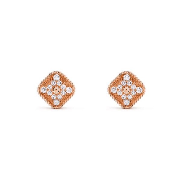 designer four-leaf clover stud earrings with diamond love clover fashion luxury wedding earrings jewellery non-fading, Golden;silver
designer four-leaf clover stud earrings with diamond love clover fashion luxury wedding earrings jewellery non-fading, Golden;silver