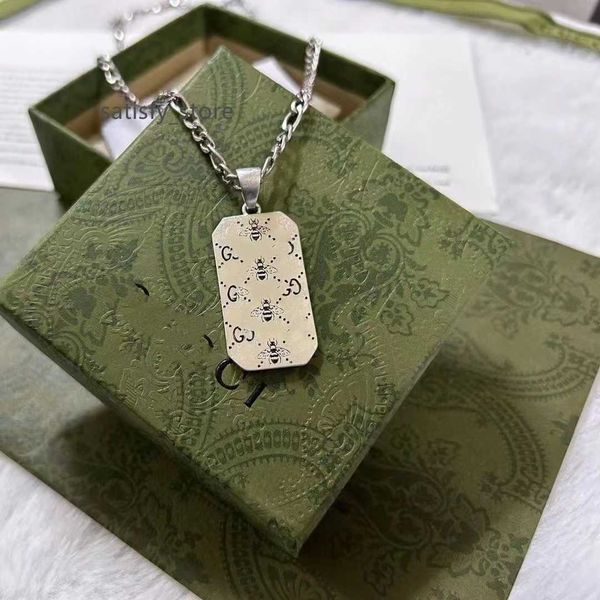 luxurys fashion necklace designers necklaces key chain jewelry couple pendant, Silver
luxurys fashion necklace designers necklaces key chain jewelry couple pendant, Silver