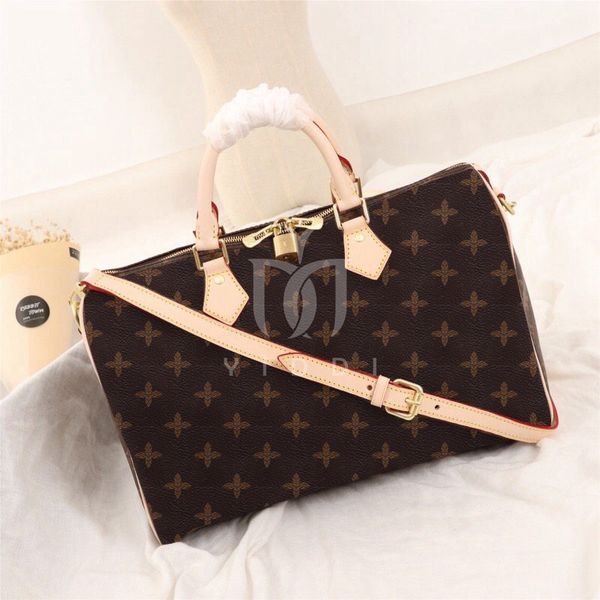 classic boston totes women's handbag designer pillow bag large capacity shoulder satchel
classic boston totes women's handbag designer pillow bag large capacity shoulder satchel