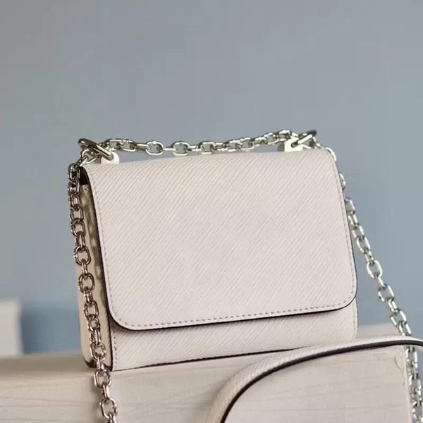 2023 mini handbag purse twist design crossbody bag wave pattern genuine leather fashion chain shoulder bags flap messneger pocket, Black;red
2023 mini handbag purse twist design crossbody bag wave pattern genuine leather fashion chain shoulder bags flap messneger pocket, Black;red