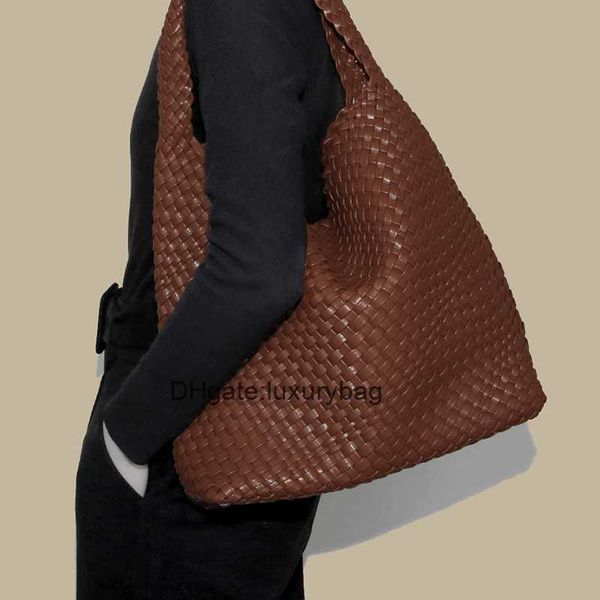 aaaaabotteg uneta jodie mini teen intrecciato handmade woven bag tote bag female large capacity niche design soft leather plaid bag single s
aaaaabotteg uneta jodie mini teen intrecciato handmade woven bag tote bag female large capacity niche design soft leather plaid bag single s