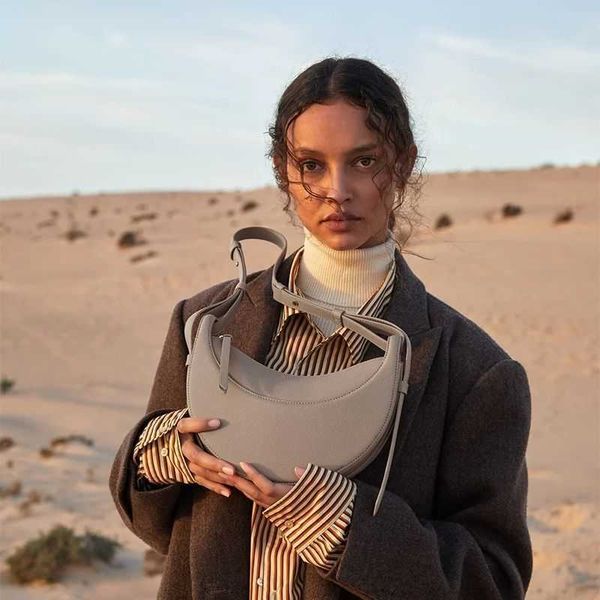 bring the polene paris bag cowhide crossbody bag one shoulder crescent bag number 10 underarm bag
bring the polene paris bag cowhide crossbody bag one shoulder crescent bag number 10 underarm bag