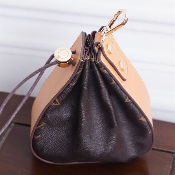 ilivi monogram pouch handbags stuff sacks crossbody sport travelling gym bag outdoor bags duffel designers wallets luxurys womens men lady t
ilivi monogram pouch handbags stuff sacks crossbody sport travelling gym bag outdoor bags duffel designers wallets luxurys womens men lady t