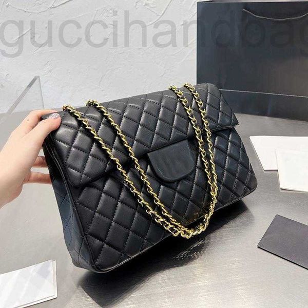 33cm france womens vintage classic flap jumbo quilted black fashion bags gold metal hardware matelasse chain crossbody shoulder large capaci
33cm france womens vintage classic flap jumbo quilted black fashion bags gold metal hardware matelasse chain crossbody shoulder large capaci