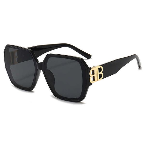 new large frame women's online red street trend versatile square sunglasses 5321, White;black
new large frame women's online red street trend versatile square sunglasses 5321, White;black