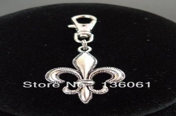 vintage silver fleur de lis lily flower keychain pendant swivel clasp metal keyring for keys car key ring diy bag handbag jewelry 4713798
vintage silver fleur de lis lily flower keychain pendant swivel clasp metal keyring for keys car key ring diy bag handbag jewelry 4713798
