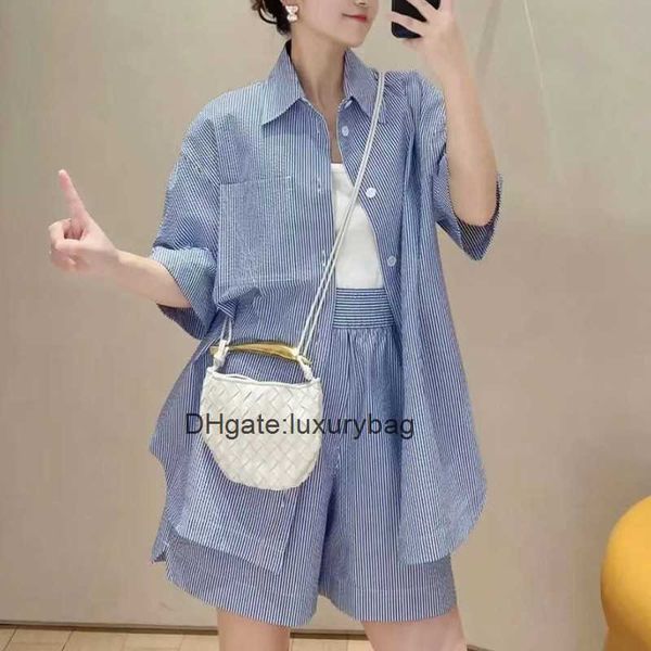 aaaaabotteg uneta jodie mini teen intrecciato sardine bun cowhide woven women's bag handheld one shoulder crossbody pai ling handle dum
aaaaabotteg uneta jodie mini teen intrecciato sardine bun cowhide woven women's bag handheld one shoulder crossbody pai ling handle dum
