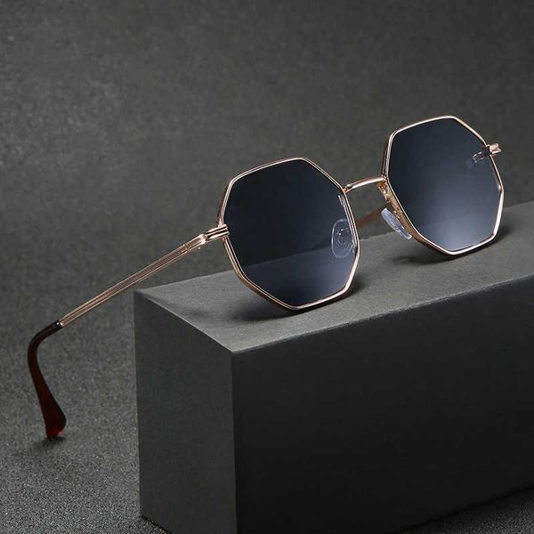 fashion new style higodoy polygon sunglasses men vintage octagon metal for women luxury brand goggle sun glasses ladies gafas de sol, Silver
fashion new style higodoy polygon sunglasses men vintage octagon metal for women luxury brand goggle sun glasses ladies gafas de sol, Silver