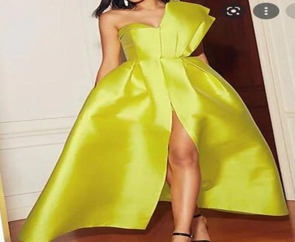 vibrant yellow formal evening dresses celebrity front slit prom party gowns satin a line females one shoulder sleeveless robe de s7536974, Black;red
vibrant yellow formal evening dresses celebrity front slit prom party gowns satin a line females one shoulder sleeveless robe de s7536974, Black;red