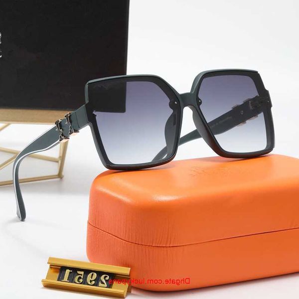 luxury designer sunglasses fashion classic men women polarized eyewear uv400 big square frame sun glasses with box l54e, White;black
luxury designer sunglasses fashion classic men women polarized eyewear uv400 big square frame sun glasses with box l54e, White;black