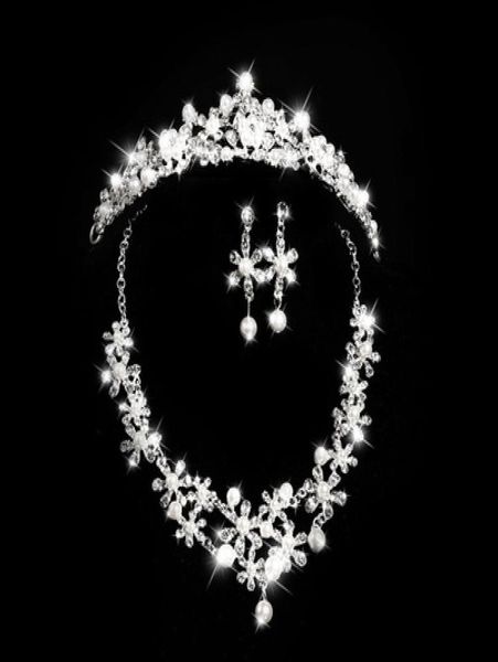 bridal small chrysanthemum diamond pearl necklace earrings moon type crown jewelry three pieces of bridal ornaments 2018 bridal ac2028694, Silver
bridal small chrysanthemum diamond pearl necklace earrings moon type crown jewelry three pieces of bridal ornaments 2018 bridal ac2028694, Silver