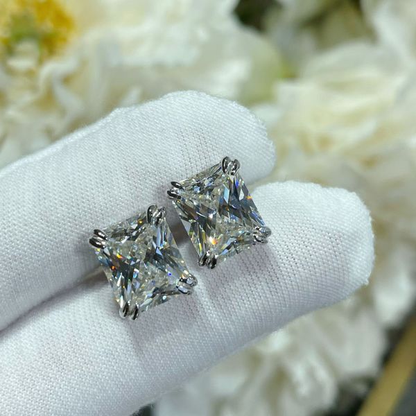 925 sterling silver crystal stud earrings for girls fashion jewelry brand earrings, Golden;silver
925 sterling silver crystal stud earrings for girls fashion jewelry brand earrings, Golden;silver