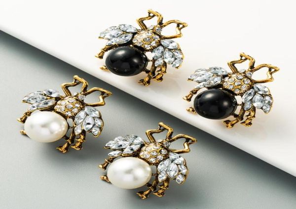 bee big pearl stud earrings with diamond inlaid alloy fashion personality jewelry adorning cute romantic girl gift8055699, Golden;silver
bee big pearl stud earrings with diamond inlaid alloy fashion personality jewelry adorning cute romantic girl gift8055699, Golden;silver