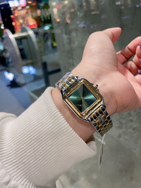new and upgraded, women's fashion watch, case integrated molding, equipped with imported quartz movement, steel case, silver plated dia, Slivery;golden
new and upgraded, women's fashion watch, case integrated molding, equipped with imported quartz movement, steel case, silver plated dia, Slivery;golden