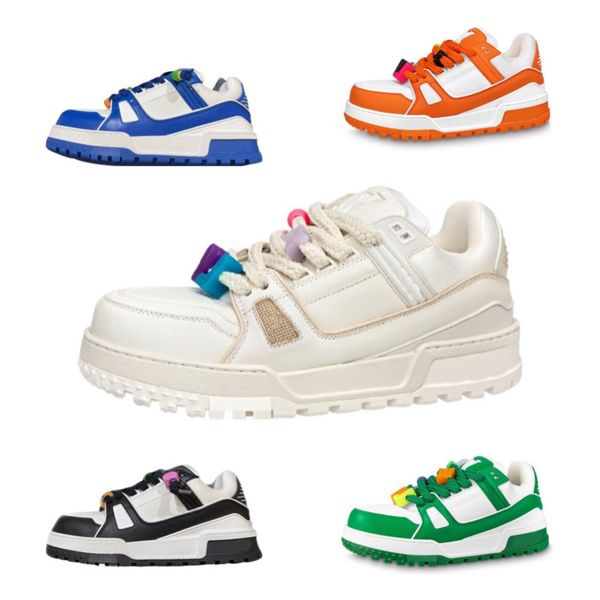 luxury designer casual shoes logo embossed trainer sneaker calfskin leather white sky blue black green low mens sneakers women trainers with
luxury designer casual shoes logo embossed trainer sneaker calfskin leather white sky blue black green low mens sneakers women trainers with