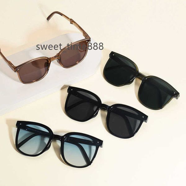 new plantain designer brand sunglasses woman luxury for men women in summer sun protection glasses ultra-light foldable uv-proof men's, White;black
new plantain designer brand sunglasses woman luxury for men women in summer sun protection glasses ultra-light foldable uv-proof men's, White;black