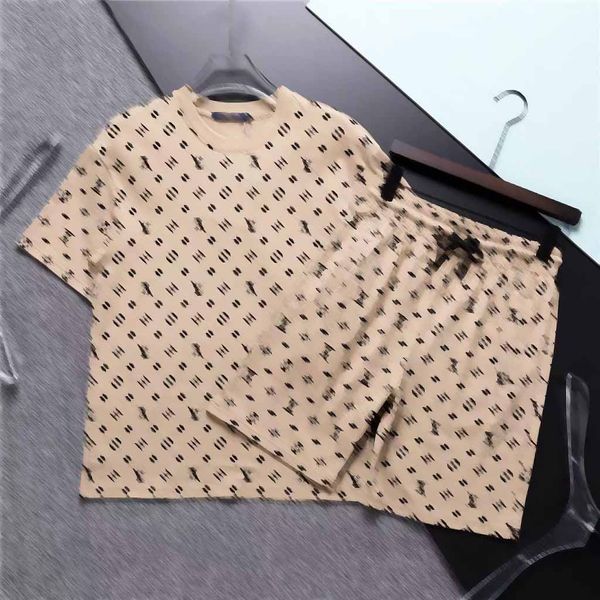 men's summer set letter printing t-shirt shorts set 2023 new designer sportswear jogging two piece set, Gray
men's summer set letter printing t-shirt shorts set 2023 new designer sportswear jogging two piece set, Gray
