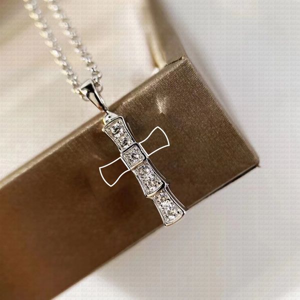 classic designer necklace women's men's necklace luxury jewelry snake pattern spliced cross shape party men's necklace design, Silver
classic designer necklace women's men's necklace luxury jewelry snake pattern spliced cross shape party men's necklace design, Silver