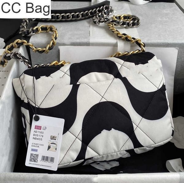 cc bag 9a 9a quality womens decor fashion flap bags luxury designer handbag women multi accessories shoulder bag leather clutch crossbody ch, White
cc bag 9a 9a quality womens decor fashion flap bags luxury designer handbag women multi accessories shoulder bag leather clutch crossbody ch, White
