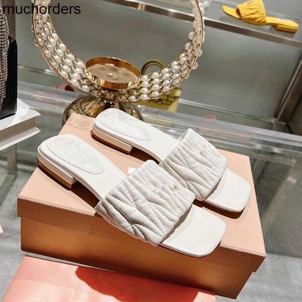 high version 2023 spring summer new miu family pleated cat heel leather sandals for comfortable external wear with flat bottomed high, Black
high version 2023 spring summer new miu family pleated cat heel leather sandals for comfortable external wear with flat bottomed high, Black