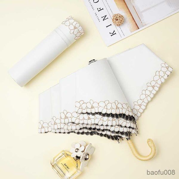 umbrellas small fresh umbrella sunscreen and uv-proof black rubber alloy dual-purpose umbrella r230607
umbrellas small fresh umbrella sunscreen and uv-proof black rubber alloy dual-purpose umbrella r230607