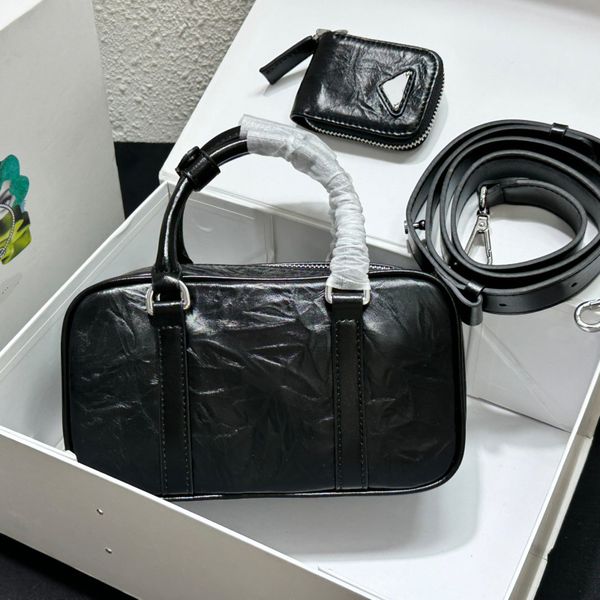 wax oil skin tote shoulder bags travel totes bag designer handbag purse removable zipper pouch fashion letter detachable adjustable strap zi
wax oil skin tote shoulder bags travel totes bag designer handbag purse removable zipper pouch fashion letter detachable adjustable strap zi