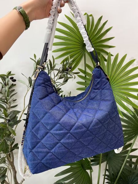 2023 designer bag cc luxury handbaghigh designer brand luxury fashion shoulder handbags quality high-capacity dual purpose hippie bag women
2023 designer bag cc luxury handbaghigh designer brand luxury fashion shoulder handbags quality high-capacity dual purpose hippie bag women