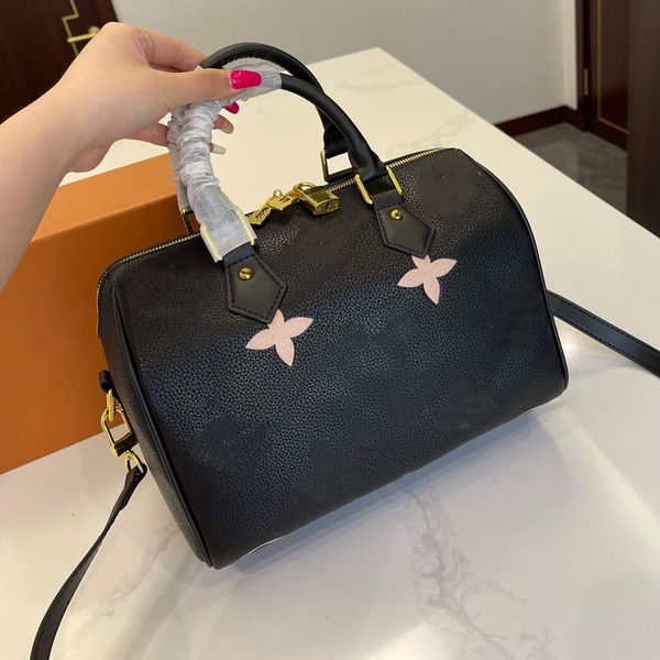 designer bag for women speedy crossbody bag handle totes outdoor adjustable shoulder strap handbags
designer bag for women speedy crossbody bag handle totes outdoor adjustable shoulder strap handbags
